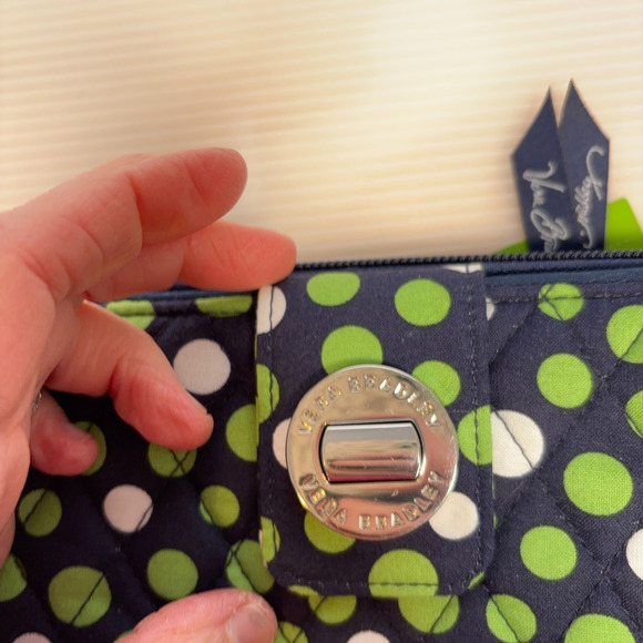 Vera Bradley Turnlock Wallet Lucky Dots Navy Green Quilted Zip Wallet NWT - Picture 7 of 10